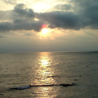 �H�J